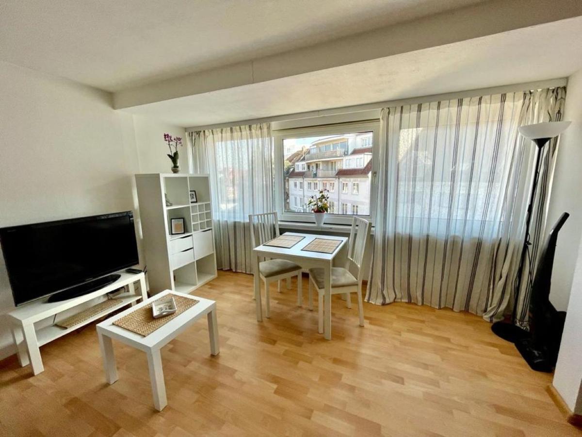 Nice And Comfortable, Centrally Located Apartment 莱茵费尔登 外观 照片