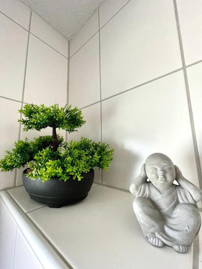 Nice And Comfortable, Centrally Located Apartment 莱茵费尔登 外观 照片